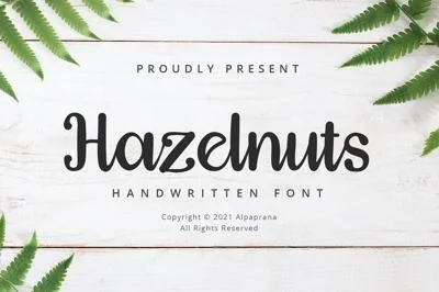 Hazelnuts - Handwritten Font