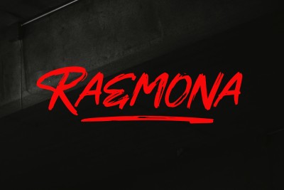 RAEMONA Rough Brush Font